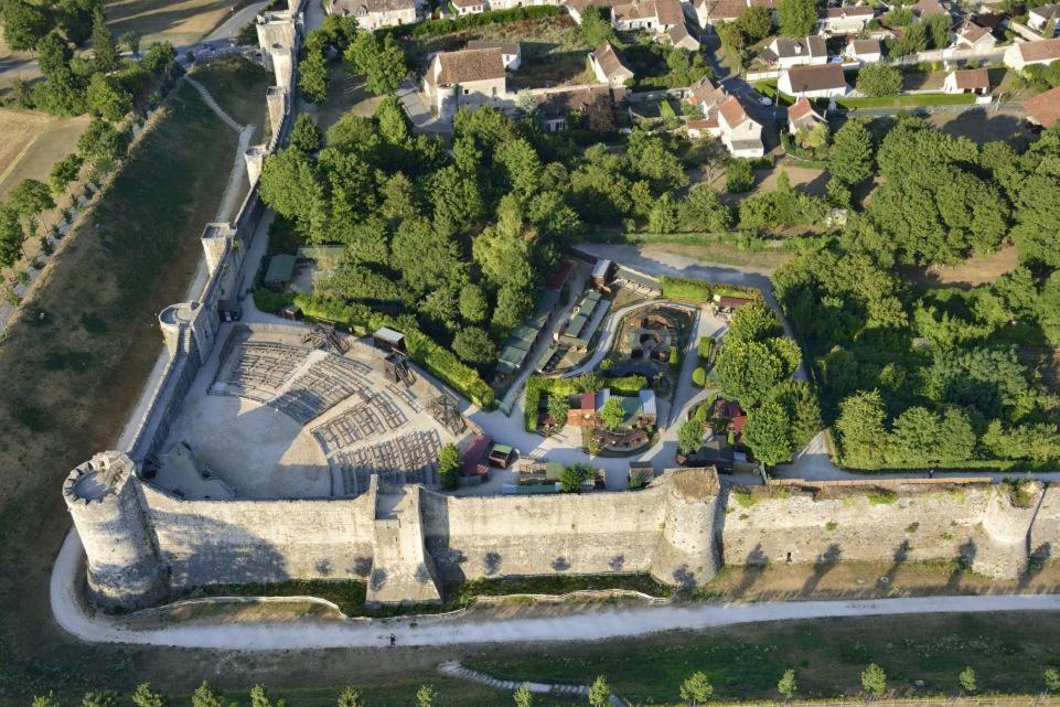 La Voulzie Appartement - Proche Centre Avec Parking Prive Provins Extérieur photo